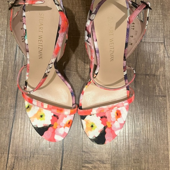 NWOT Stuart Weitzman floral heels - Picture 2 of 9